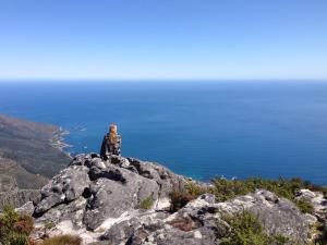 Aussicht vom Tafelberg hinunter auf die Küste